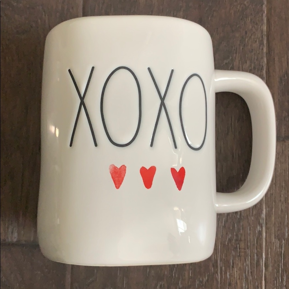 RAE DUNN ‘XOXO’ MUG WITH RED INSIDE. BRAND NEW!